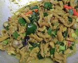 Foto langkah ke 6 dari resep Usus ayam bumbu kuning.