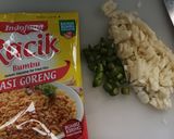 Foto langkah ke 1 dari resep Nasi goreng Ayam.
