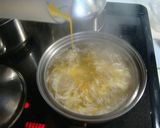 A picture of step 3 of Easy and Cheap!! Soothing Bean Sprouts Soup.