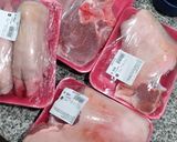 Foto del paso 2 de la receta: Queso de cerdo con codillo, paleta y patas 🐽
