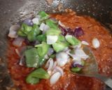 A picture of step 11 of Kadhai paneer.
