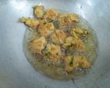 कांदा भजी (kanda bhaji recipe in marathi) रेसिपी स्टेप 2 फोटो 