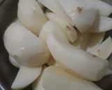 A picture of step 1 of Aloo tamatar ki sabji.
