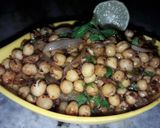 A picture of step 6 of Yellow peas ghugni.