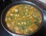 Foto del paso 7 de la receta: Guiso de garbanzos con secreto ibérico y espinacas