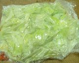 A picture of step 2 of Cabbage, Tuna and Wakame Seaweed Salad With Mayonnaise-Ponzu Dressing.