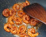 Foto langkah ke 3 dari resep Creamy Shrimp Pasta.