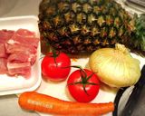 A picture of step 1 of Pineapple Braised Pork.
