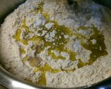 A picture of step 4 of Dad's deep-dishy pizza.
