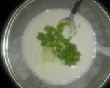 A picture of step 3 of Carrot Peas Idli with Chutney.
