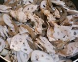 A picture of step 4 of Pork and Lotus Root Shigure Stew.