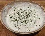 Une image de l'étape 3 de Fromage blanc avec des herbes 🌿.