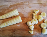 Foto del paso 1 de la receta: Lechuga con jamón dulce, habitas baby y alubia careta