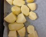 Foto del paso 1 de la receta: Patatas rellenas de sobrasada