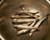 Foto del paso 18 de la receta Anchoas en salazón y con hierbas aromáticas, con mi método de treinta días de curación