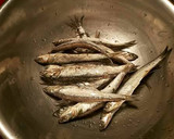 Foto del paso 18 de la receta: Anchoas en salazón y con hierbas aromáticas, con mi método de treinta días de curación
