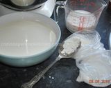 A picture of step 1 of Fried Milk شیر سرخ شده.