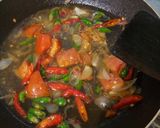 Foto langkah ke 5 dari resep Tumis Ikan Asin Peda.