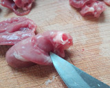 Foto del paso 3 de la receta: Brocheta de corazones de pollo estilo teriyaki