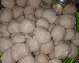 Foto langkah ke 6 dari resep Bakso ayam homemade pakai blender.. kenyal, padat dan kreeees.