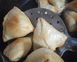 A picture of step 5 of Dry fruits mini samosa.