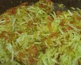 صورة لخطوة 2 من وصفة شوربة العيش مع الكوسا والطماطم 🍅🥣