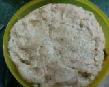 A picture of step 2 of Aata pyaaj besan ki missi roti.