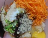 Foto langkah ke 3 dari resep Sawi gulung isi tahu ayam.