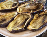 Foto del paso 1 de la receta: Berenjenas rellenas de atún