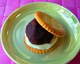A picture of step 7 of Monaka-style Adzuki Bean Cracker Sandwiches With the Aroma of Pickled Plums and Shiso Leaves.