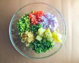 A picture of step 4 of Jhal Muri.