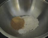 A picture of step 2 of Honey Flavoured Madeleine.