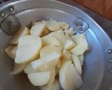 Foto del paso 1 de la receta: Albóndigas con papas 🍲