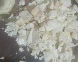 A picture of step 1 of Gobhi matar ki sabji.