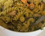 Foto del paso 3 de la receta: Fideos con mejillones y provenzal