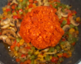 Foto del paso 3 de la receta: Empanada de chorizo y champiñones