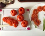 Paradicsom saláta lilahagymával recept fázis 1 fotója