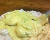A picture of step 1 of sour cream and cheese enchiladas.