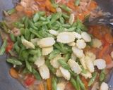 Foto langkah ke 4 dari resep Tumis sawi,wortel,buncis.