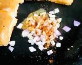 A picture of step 3 of Chatpati Masala Pav.
