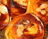 A picture of step 8 of Apple Custard Rolls.