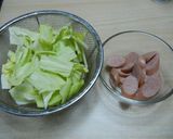 A picture of step 1 of Cabbage Consommé Soup.