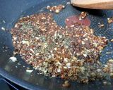 A picture of step 2 of Chinese Brocoli With Garlic And Parsley Soy Sauce.