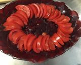 Une image de l'étape 5 de Salade de betteraves rouges aux tomates, poivrons et olives.