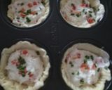 A picture of step 2 of Goat's cheese and pepper tarts.