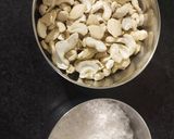 કાજુ બરફી પેંડા(Kaju barfi penda recipe in Gujarati) રેસીપી સ્ટેપ1ફોટો