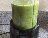 Foto del paso 3 de la receta: Salsa Pesto 💝 Albahaca 🌿 mi salsa preferida 😍 con pasta farfalle, sola o con albóndigas