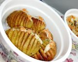 A picture of step 5 of Hasselback potatoes.