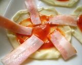 A picture of step 3 of Drinking Appetizer Petit Christmas Wreath.