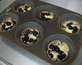 A picture of step 5 of Cheese and Blueberry Honey Cups.